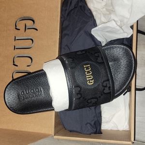GUCCI SLIDES size 6 men